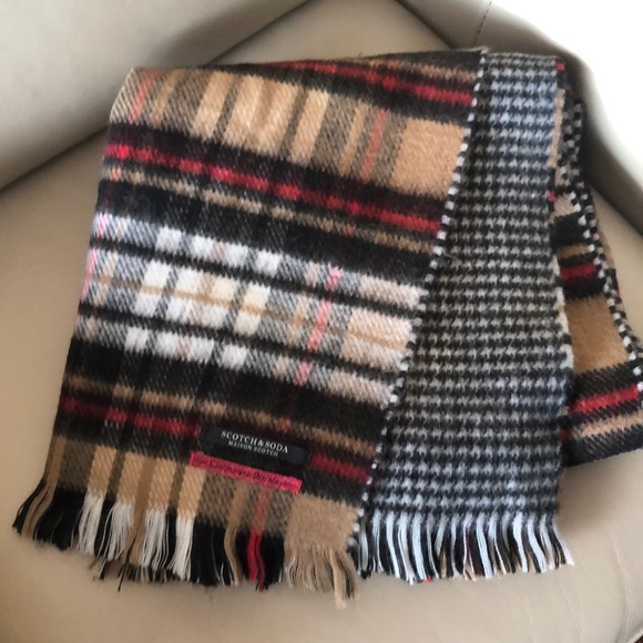 EUC SCOTCH AND SODA DOUBLE SIDED SCARF - Picture 7 of 8